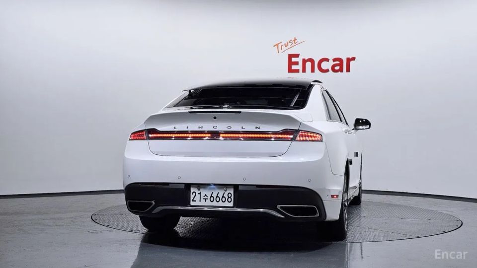 Lincoln MKZ
