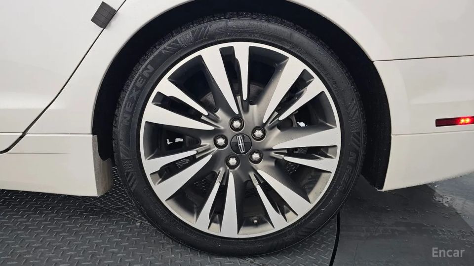 Lincoln MKZ