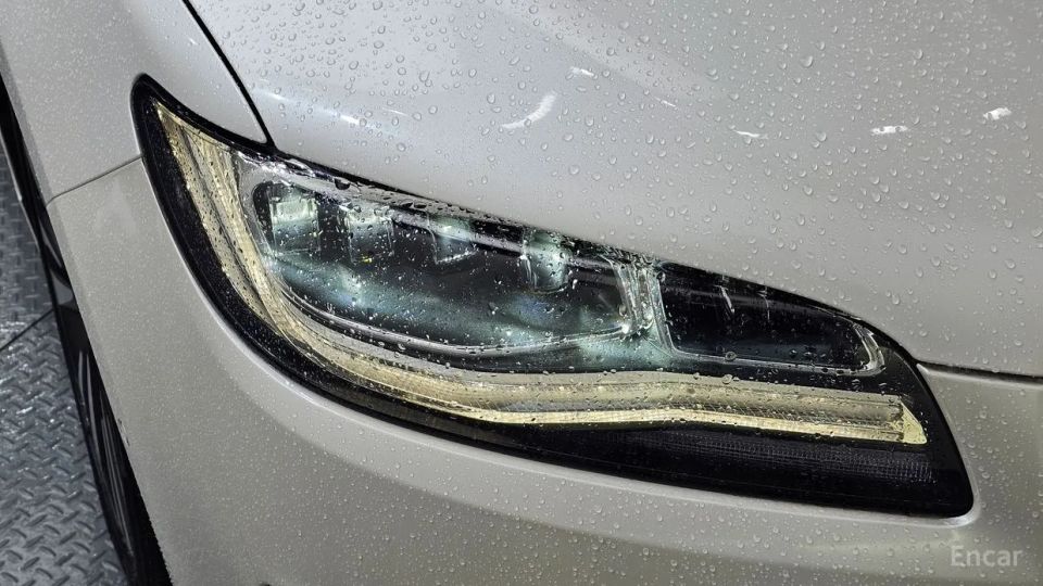 Lincoln MKZ