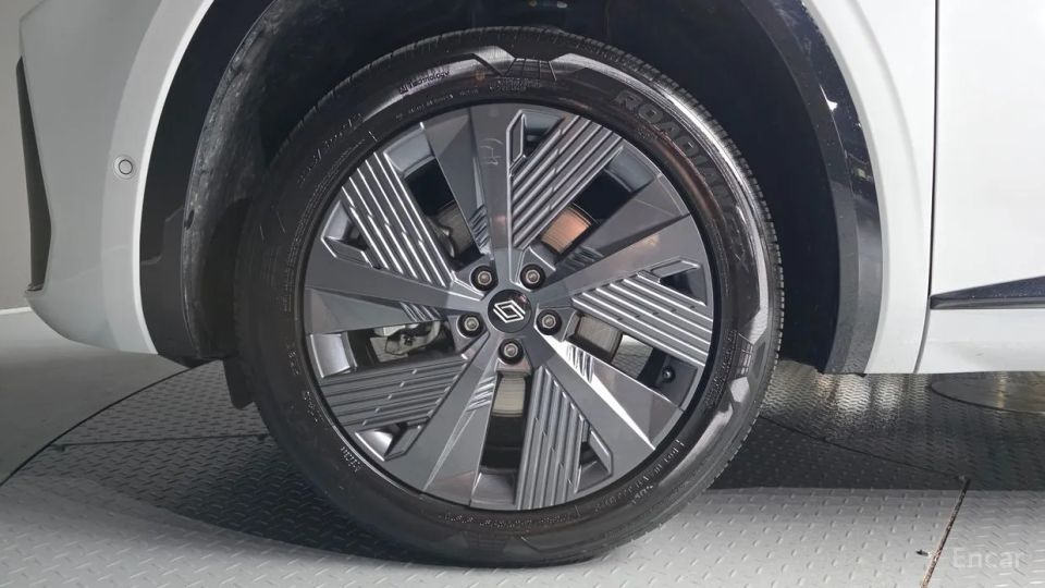 Renault-KoreaSamsung Grand Koleos