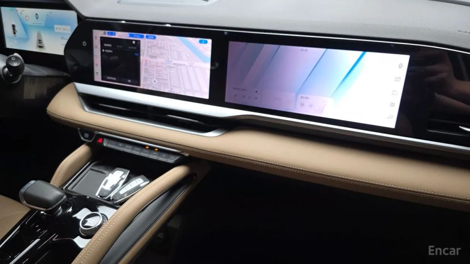 Renault-KoreaSamsung Grand Koleos