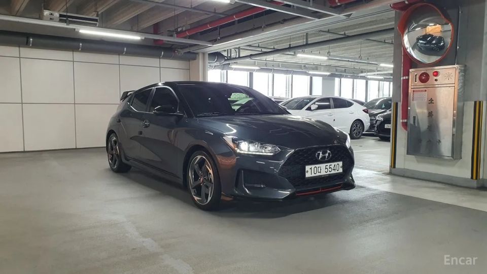 Hyundai Veloster
