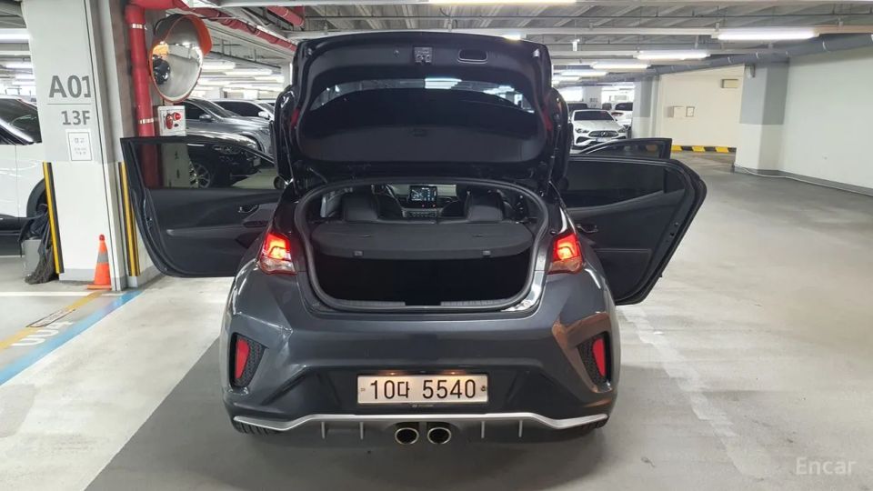 Hyundai Veloster