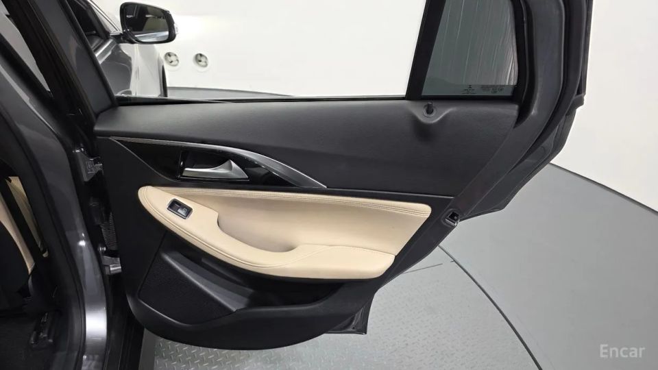 Infiniti QX30