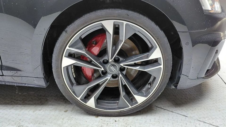 Audi S5