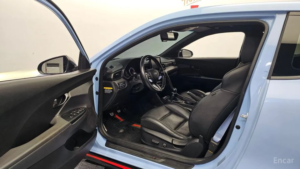 Hyundai Veloster