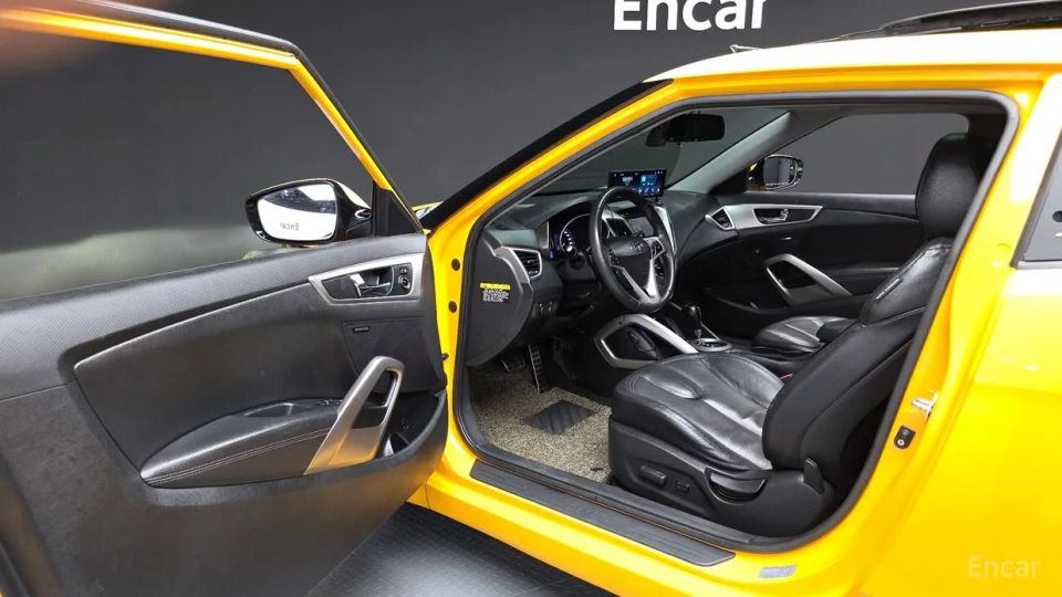Hyundai Veloster
