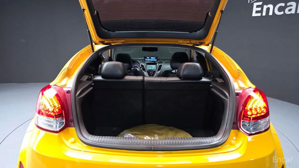 Hyundai Veloster