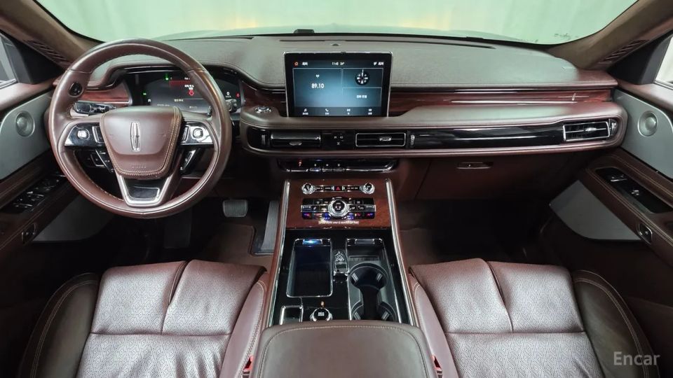 Lincoln Aviator