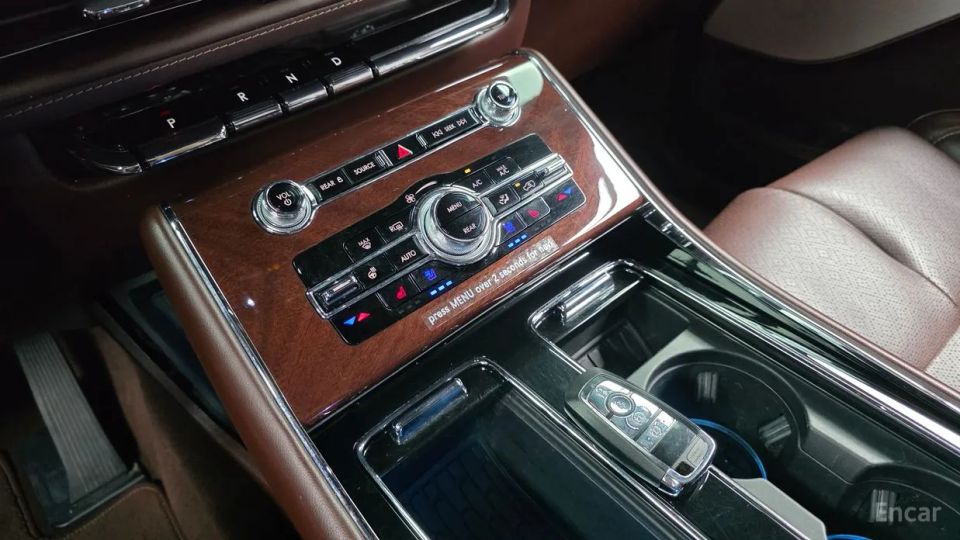 Lincoln Aviator