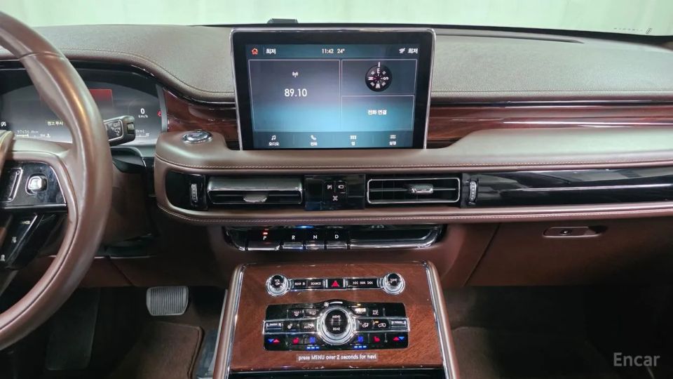 Lincoln Aviator