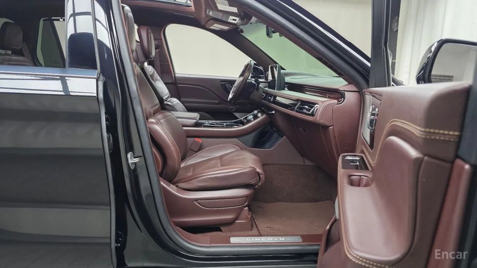 Lincoln Aviator