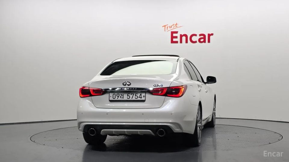 Infiniti Q50