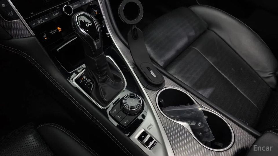 Infiniti Q50