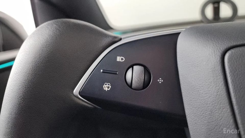 Tesla model-y