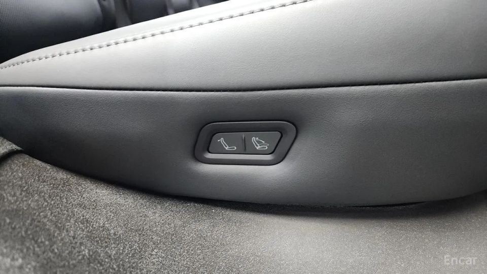 Tesla model-y