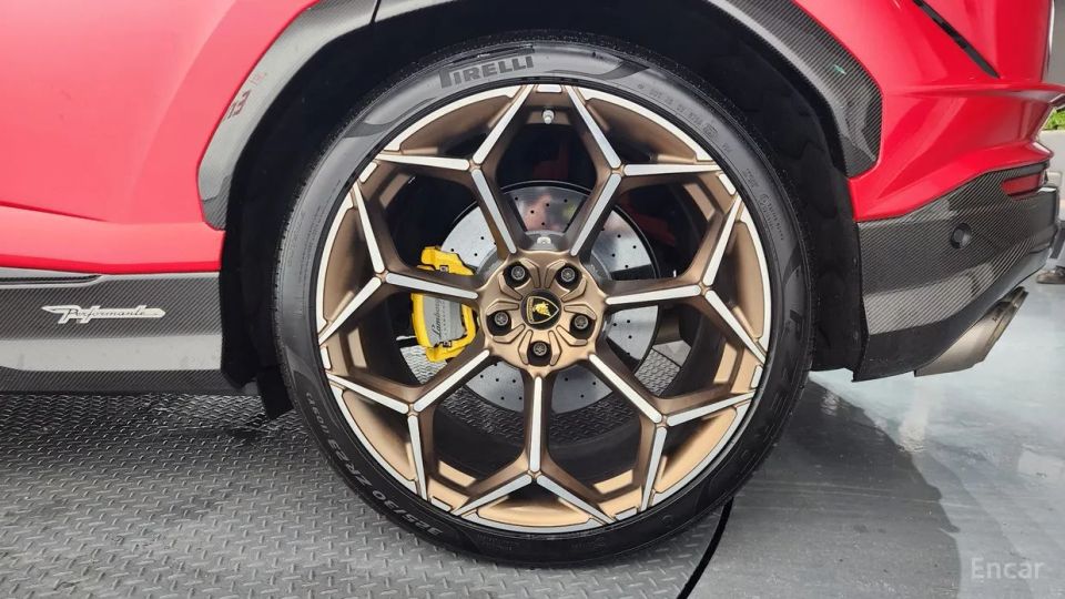 Lamborghini urus
