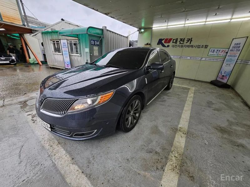 Lincoln MKS