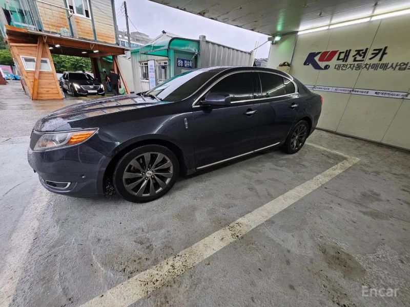 Lincoln MKS