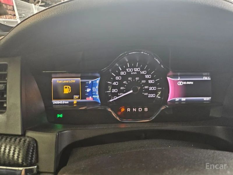 Lincoln MKS