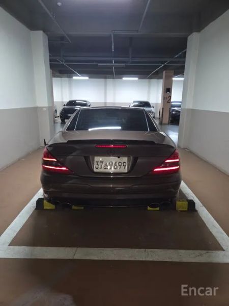 Mercedes-Benz SL-Class