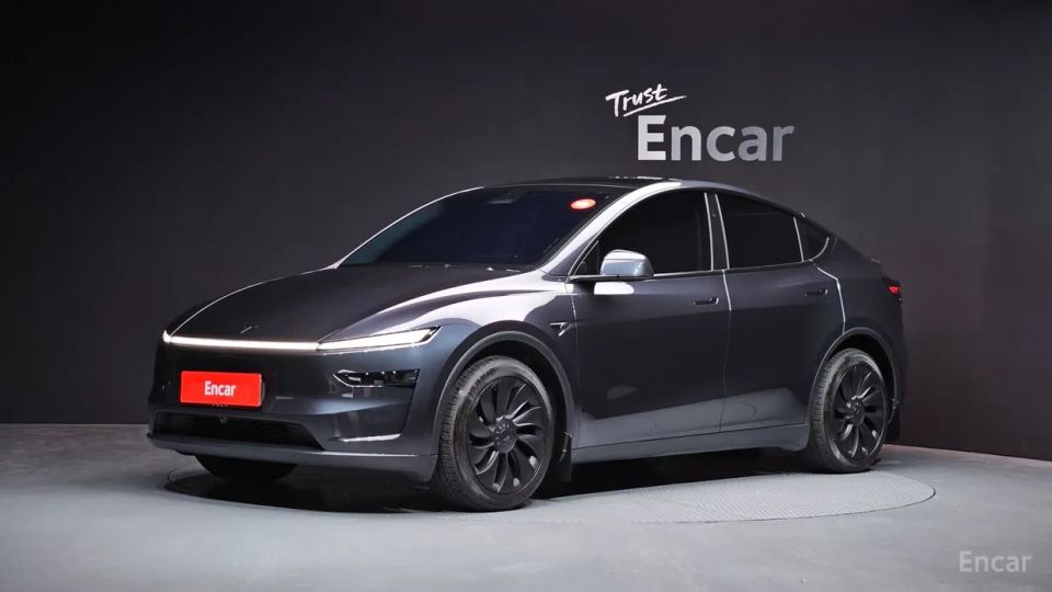 Tesla model-y