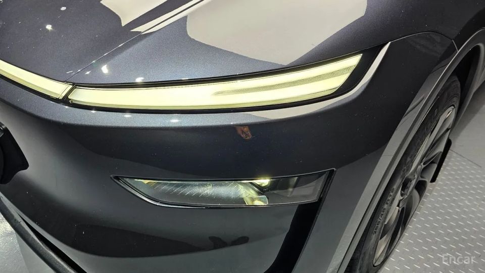 Tesla model-y
