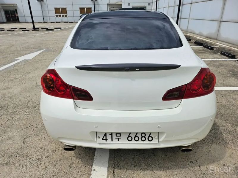 Infiniti G
