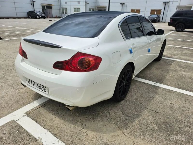 Infiniti G
