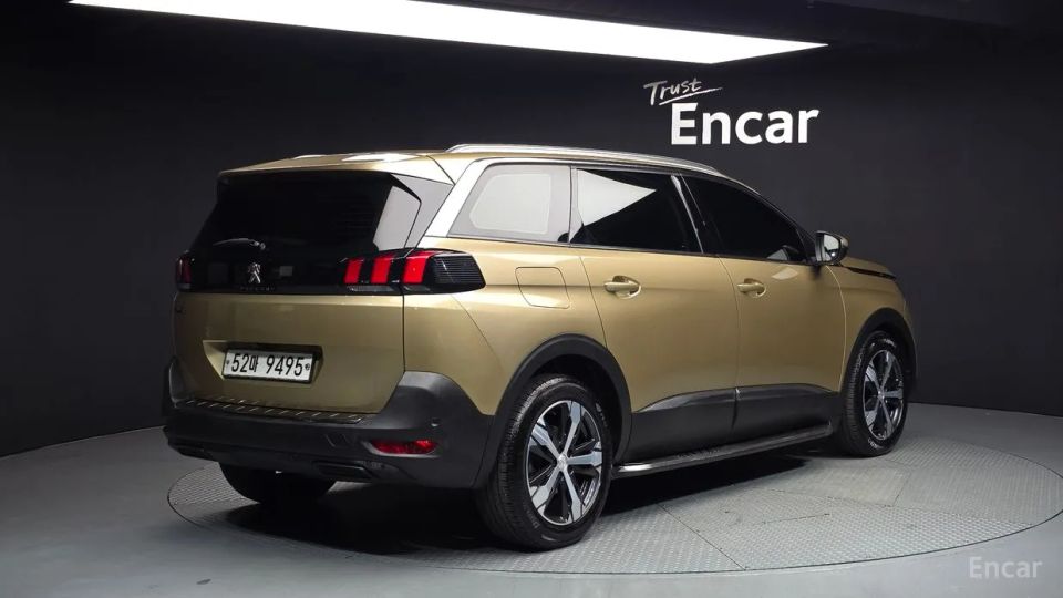 Peugeot 5008
