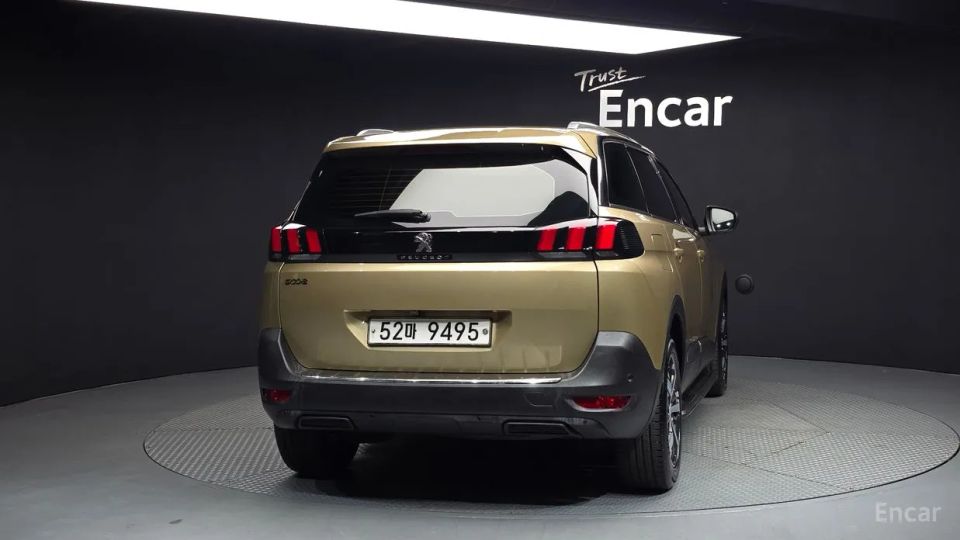 Peugeot 5008