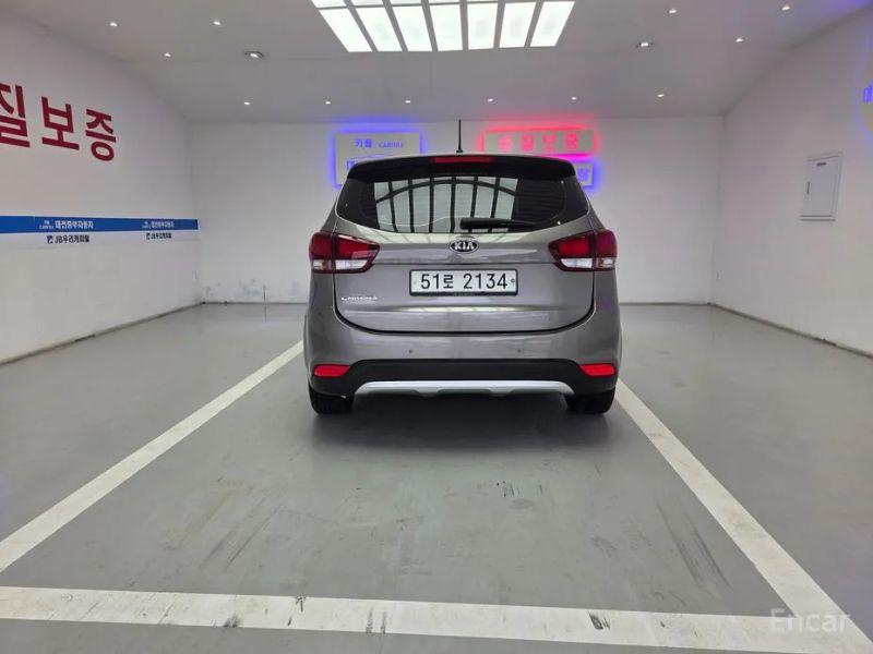 Kia Carens