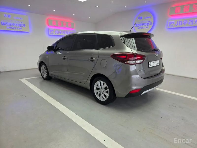 Kia Carens