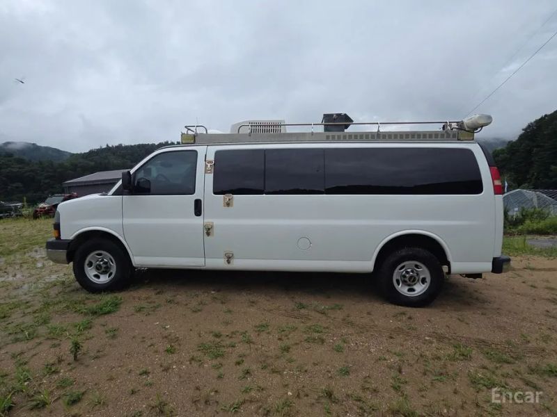 GMC Savana