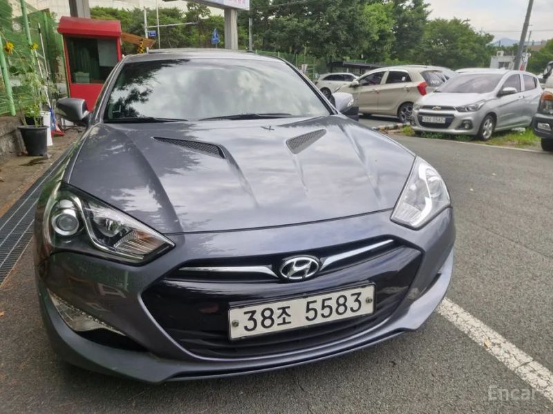 Hyundai Genesis
