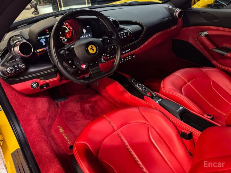Ferrari F8
