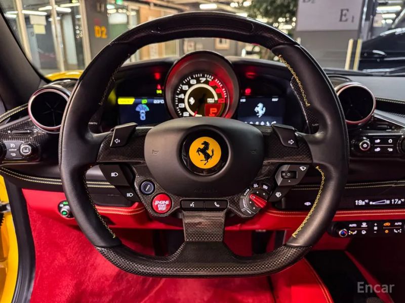 Ferrari F8