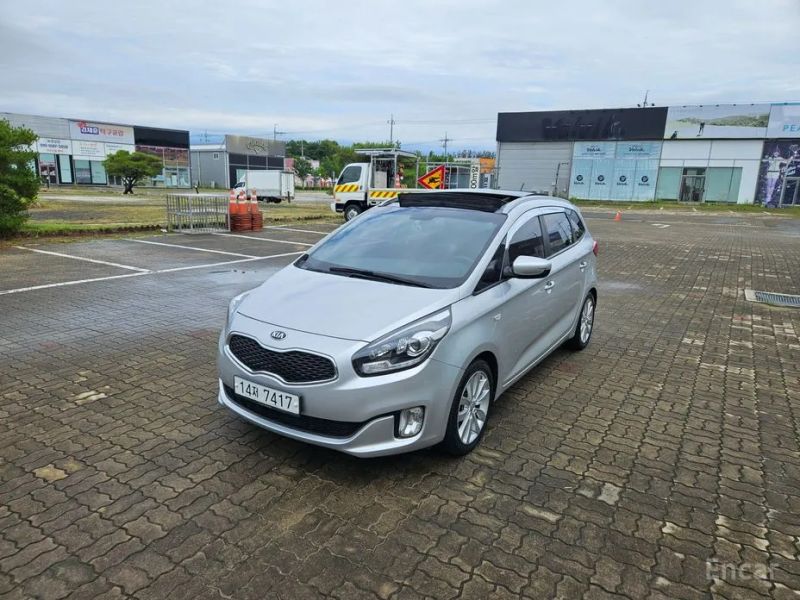 Kia Carens