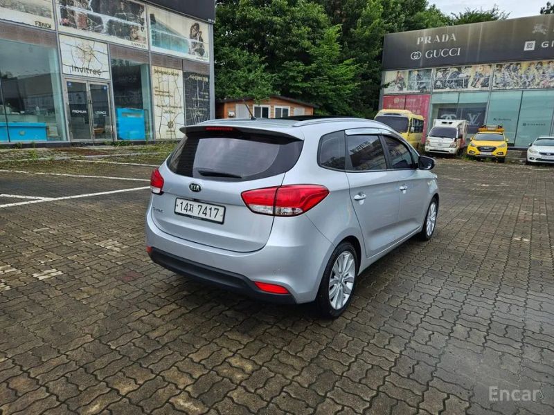 Kia Carens