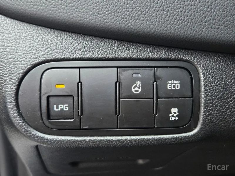 Kia Carens
