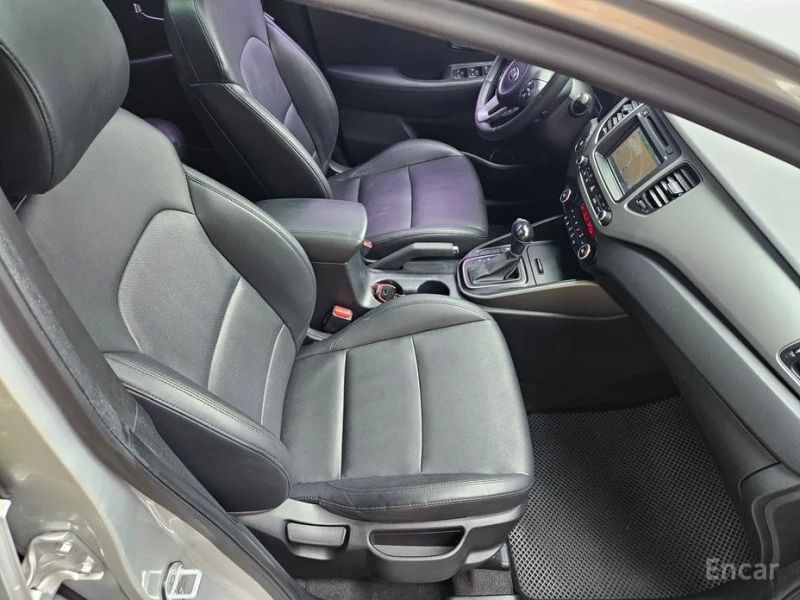 Kia Carens