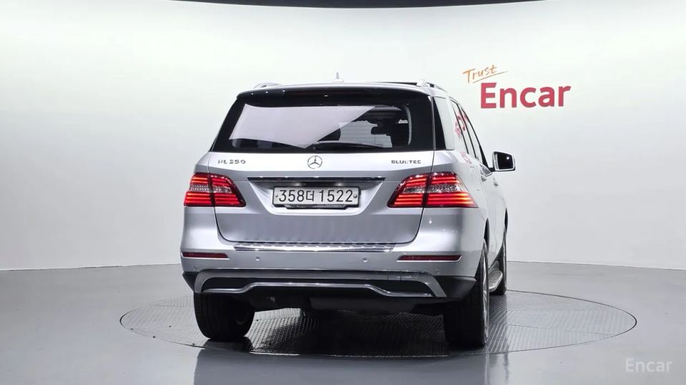 Mercedes-Benz M-class
