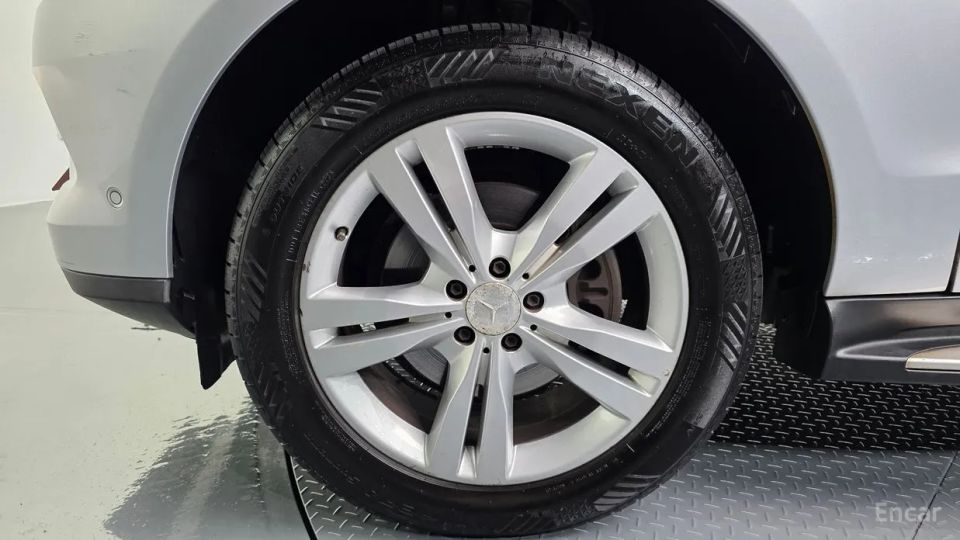 Mercedes-Benz M-class