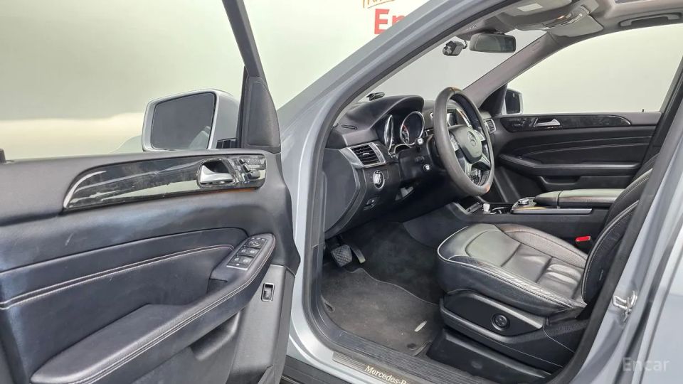 Mercedes-Benz M-class