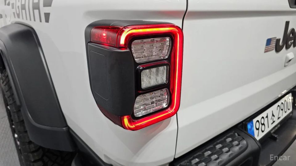 Jeep gladiator