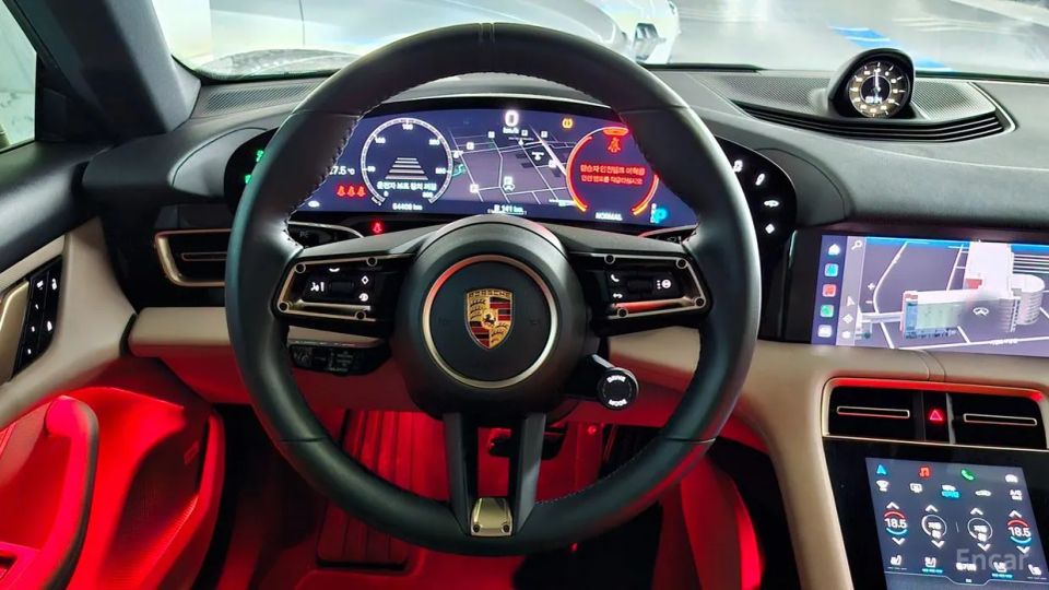 Porsche Taycan