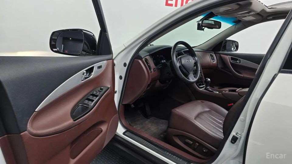 Infiniti QX50