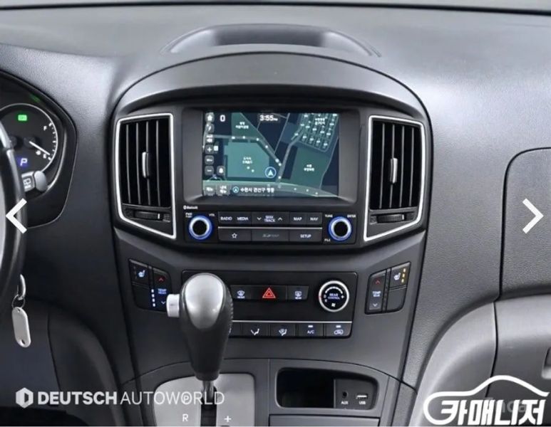 Hyundai Starex