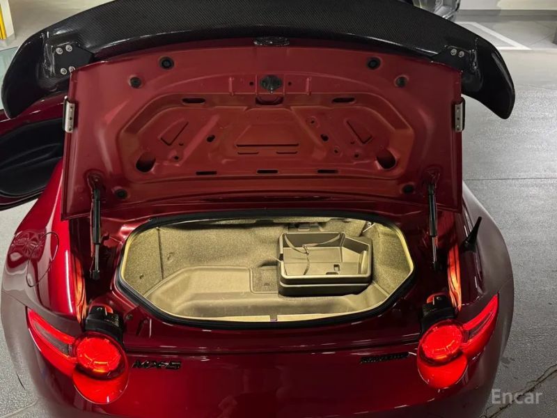 Mazda MX-5 Miata