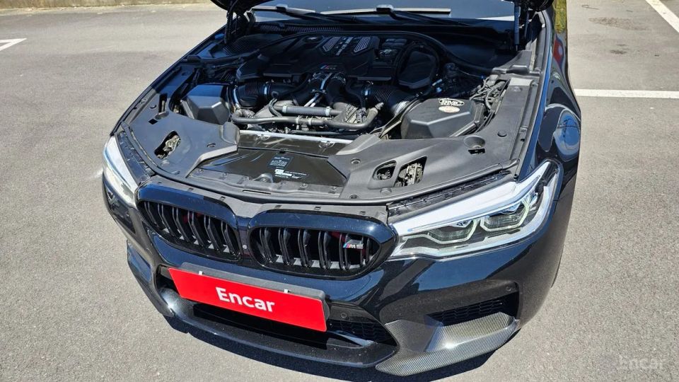 BMW M5